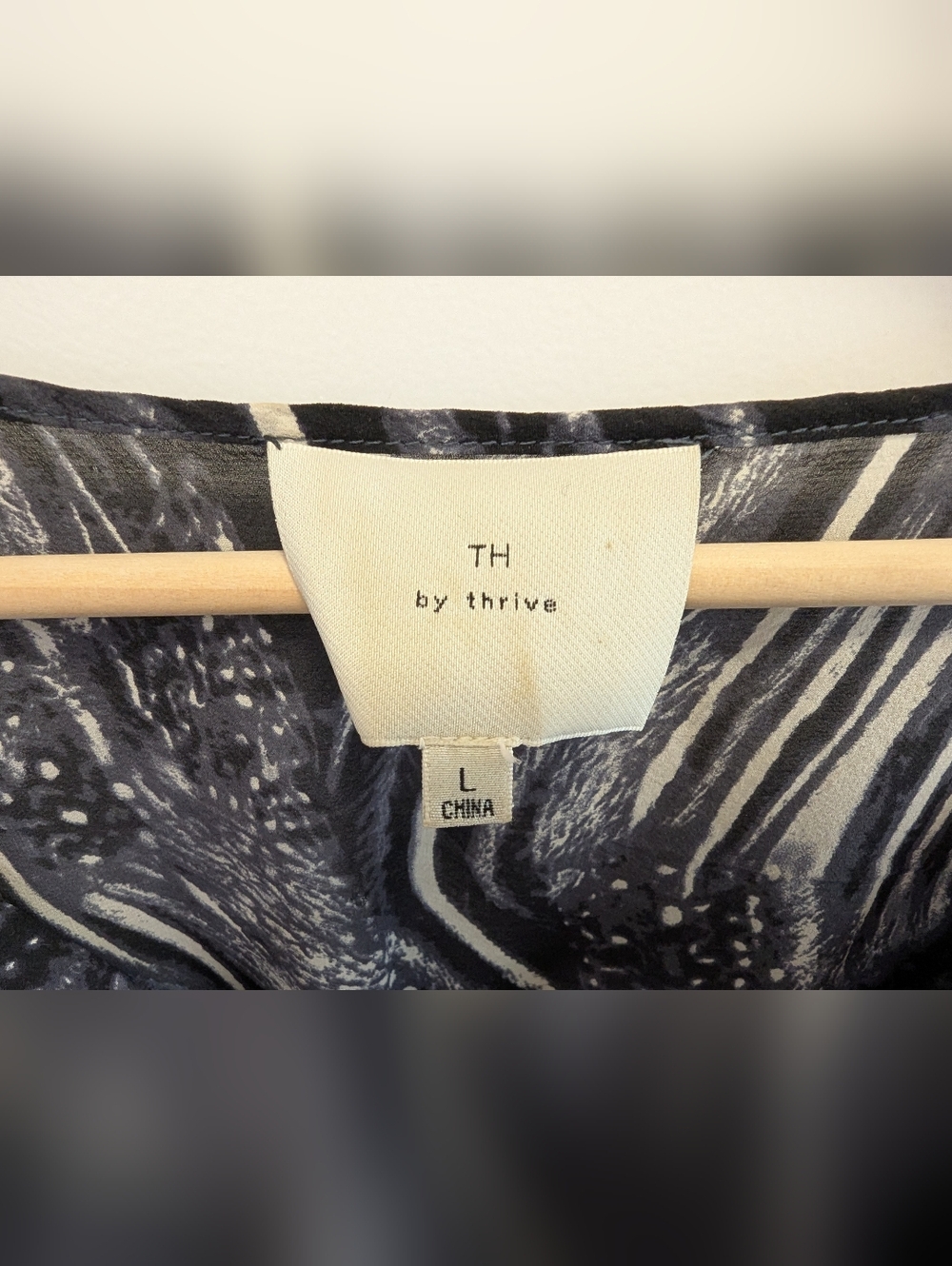 TH by Thrive Silk Blouse Abstract Print Draped Neck Flowy Boho Top - Picture 8 of 9